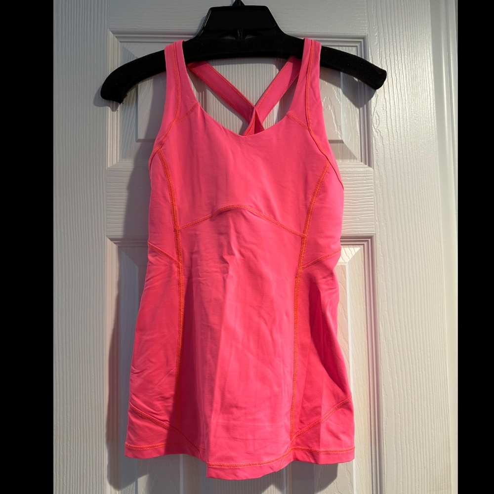 Lululemon pink fitted tank, medium support, size 4